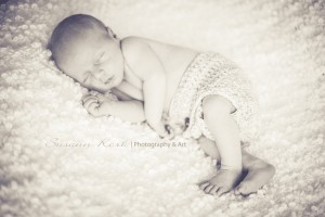 Fotograf Oranienburg Neugeborenenfotografie Babyfotografin Natuerliche Babybilder Besondere Erinnerungen Geschenk Schwangerschaft Geburt03143